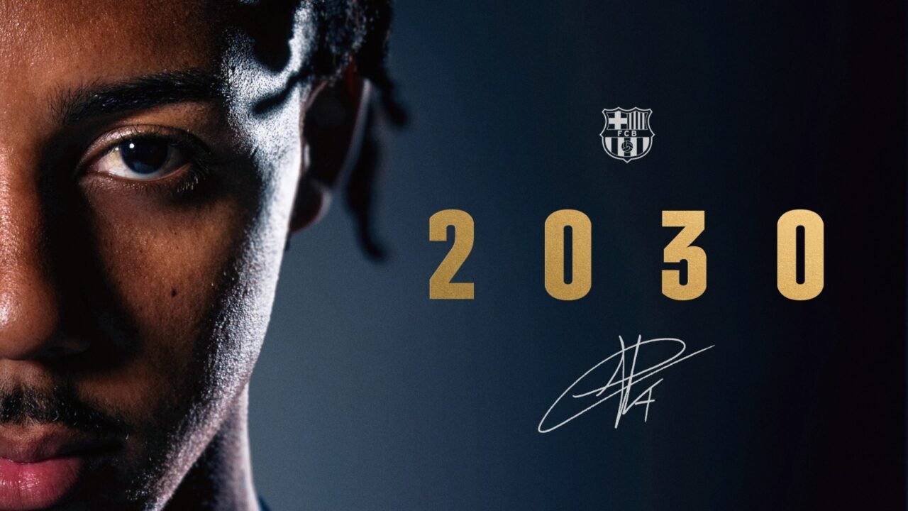 Jules Kounde renova amb el FC Barcelona fins al 2030
