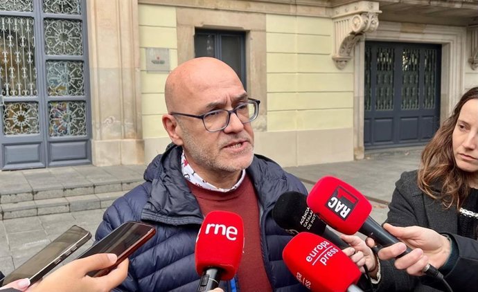 El director del Servei Català de Trànsit, Ramon Lamiel, en una atención a los medios