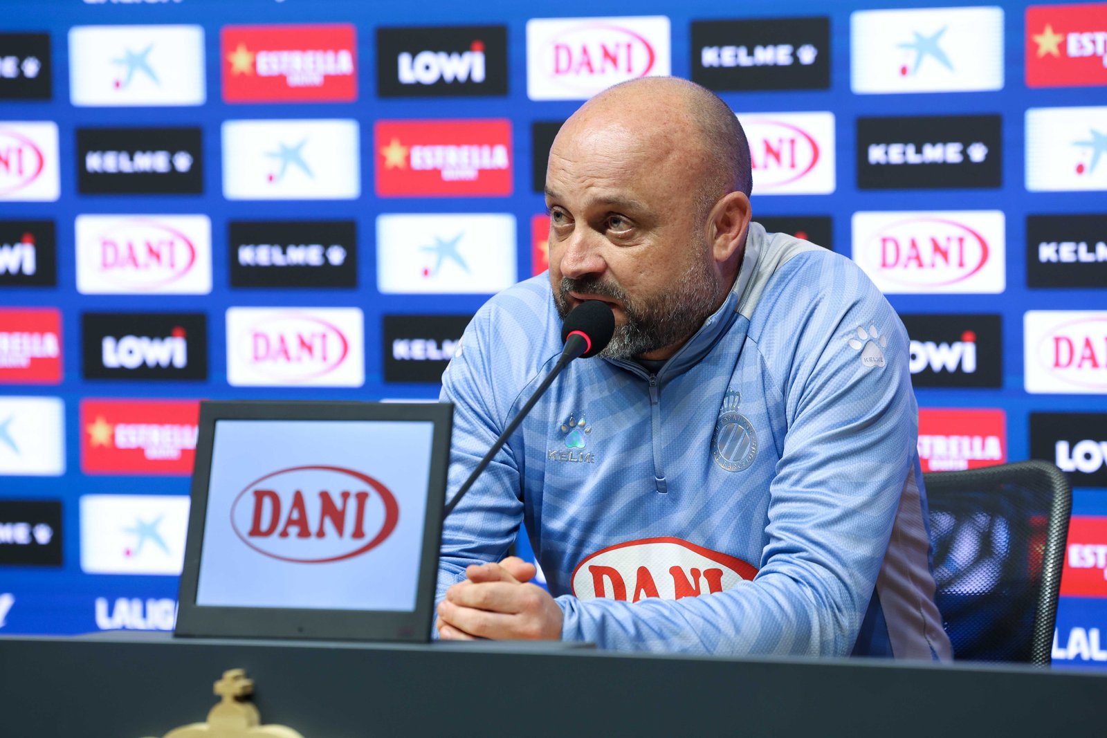 "No podem ser conformistes" "No podem ser conformistes"