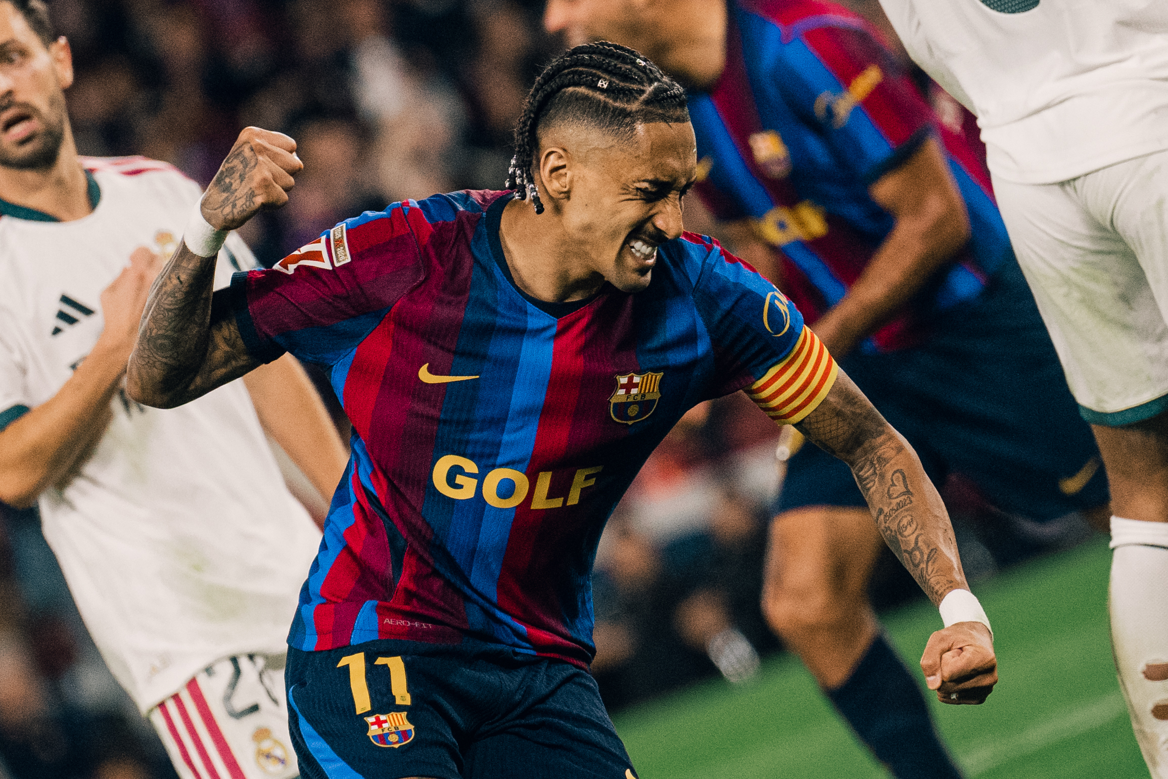 Raphinha torna a marcar, però el Barça cau en el primer Clàssic de la temporada