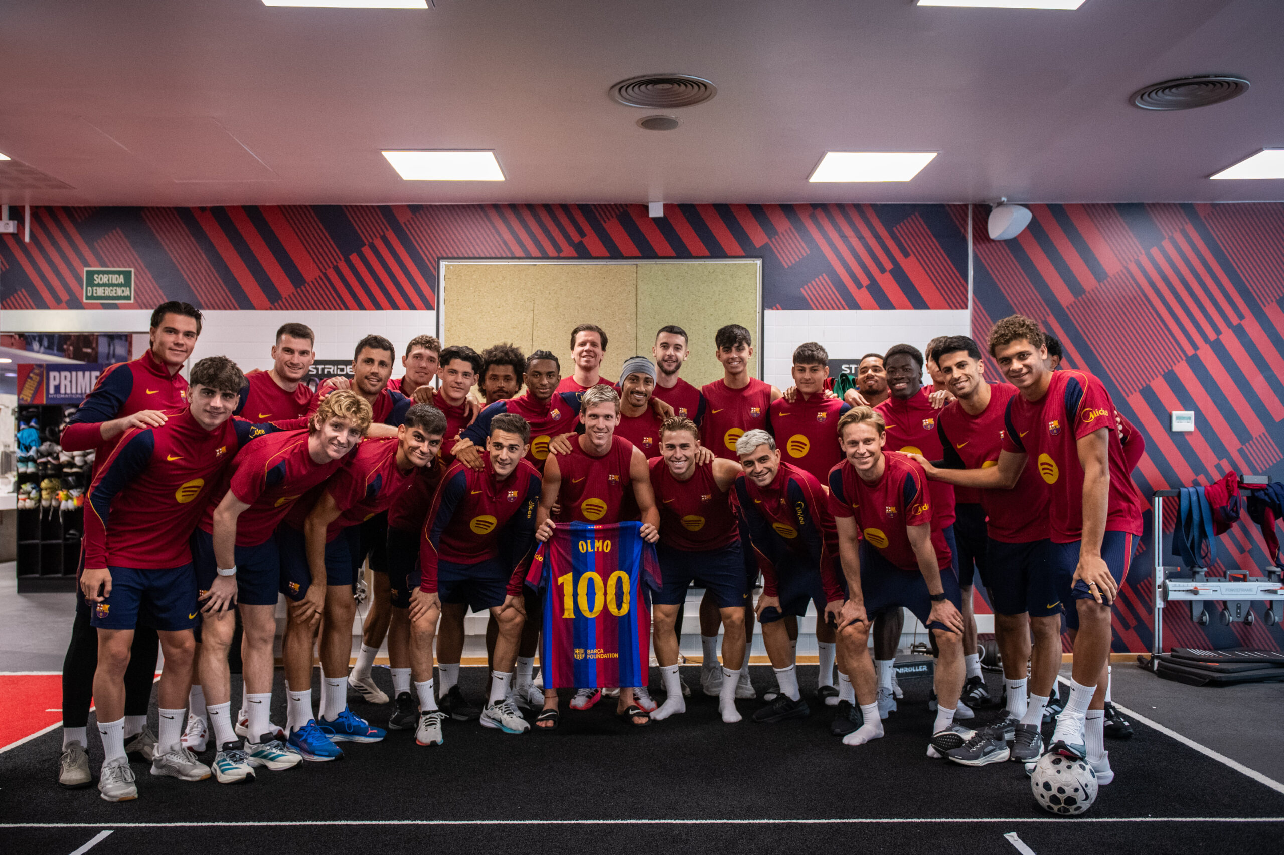 Dani Olmo arriba als 100 partits amb el FC Barcelona en un moment destacat