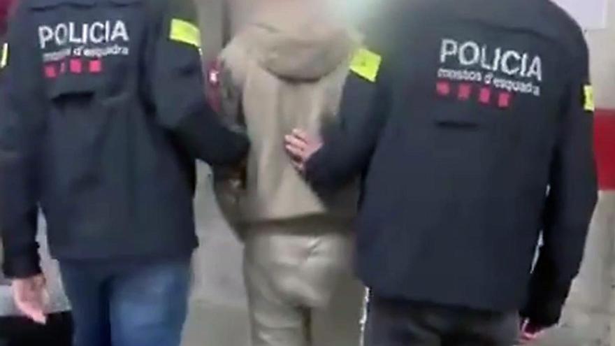 Detenen un menor a Lleida per incitar a actes vandàlics a través de Blocus