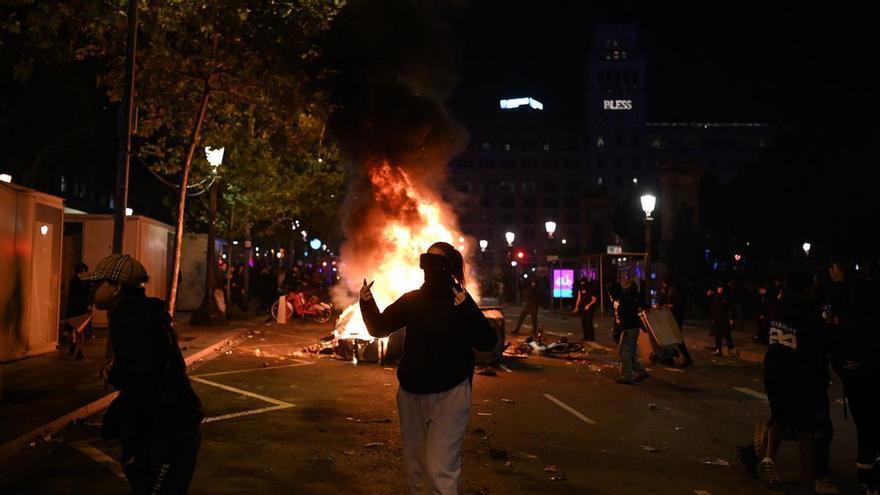 La Generalitat de Catalunya es personarà contra els disturbis a Barcelona