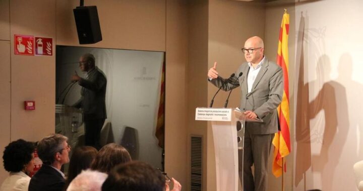 Més de 220.000 famílies a Catalunya no cobren ajudes per a la infància tot i complir requisits
